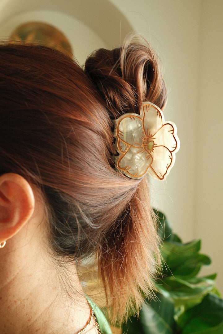 Hair Clip - Pua Kenikeni Nui White