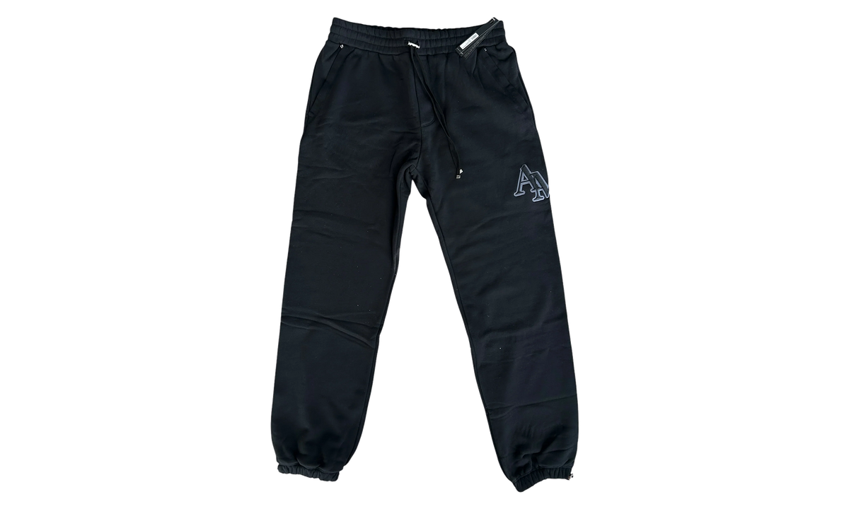 Staggered Logo Sweatpants "Black" AW23MJP005 001