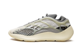 Yeezy 700 V3 "Fade Salt" ID1674