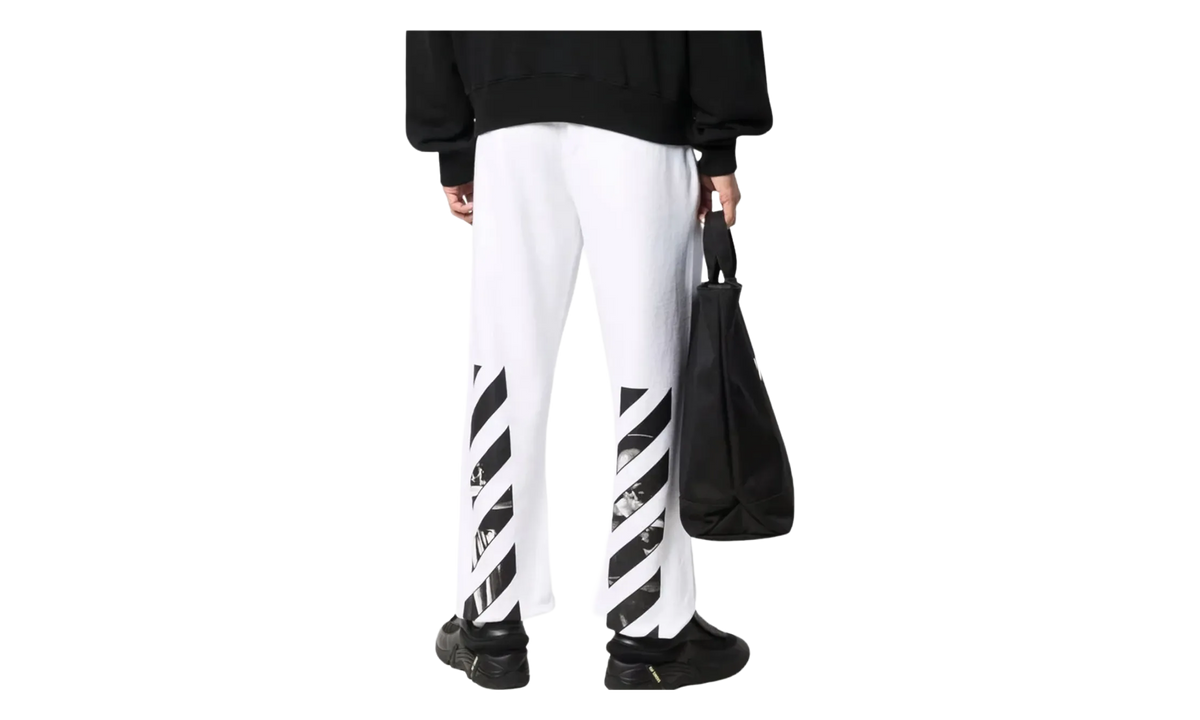 Diagonal Helvetica Slim Sweatpant "White" OMCH029C99FLE00